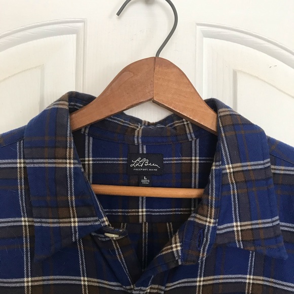 L.L. Bean Signature button down - Picture 1 of 2